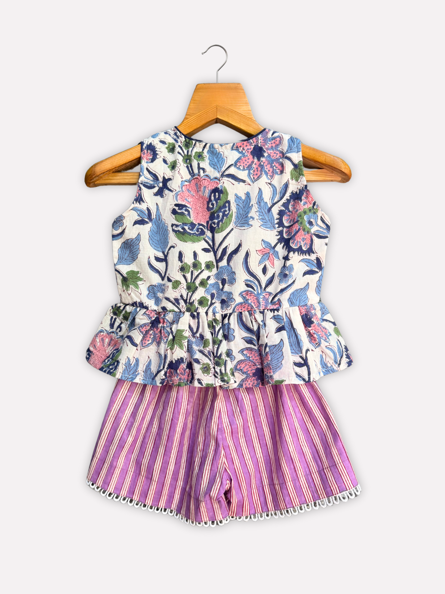 Girls Blockprint shorts in Purple